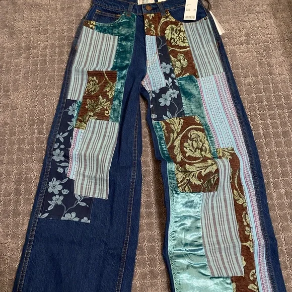 BDG High & Wide Jean - Patchwork Denim NWT Size 25 - Picture 6 of 11